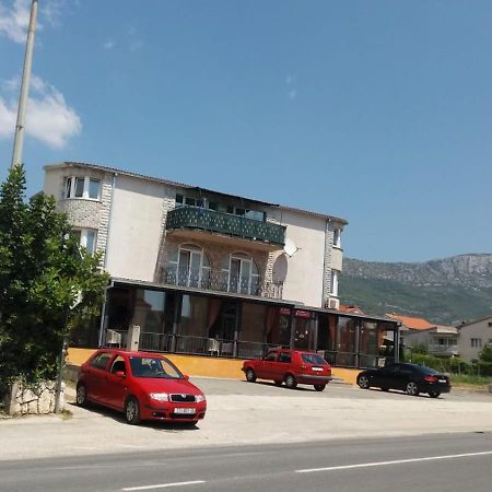 Apartman Julienne Kaštela 外观 照片